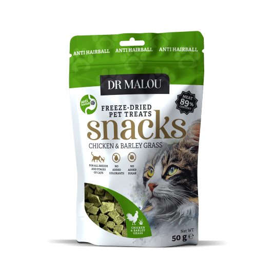 Przysmaki dla kotów kostki z kurczakiem i trawą jęczmienną 50g